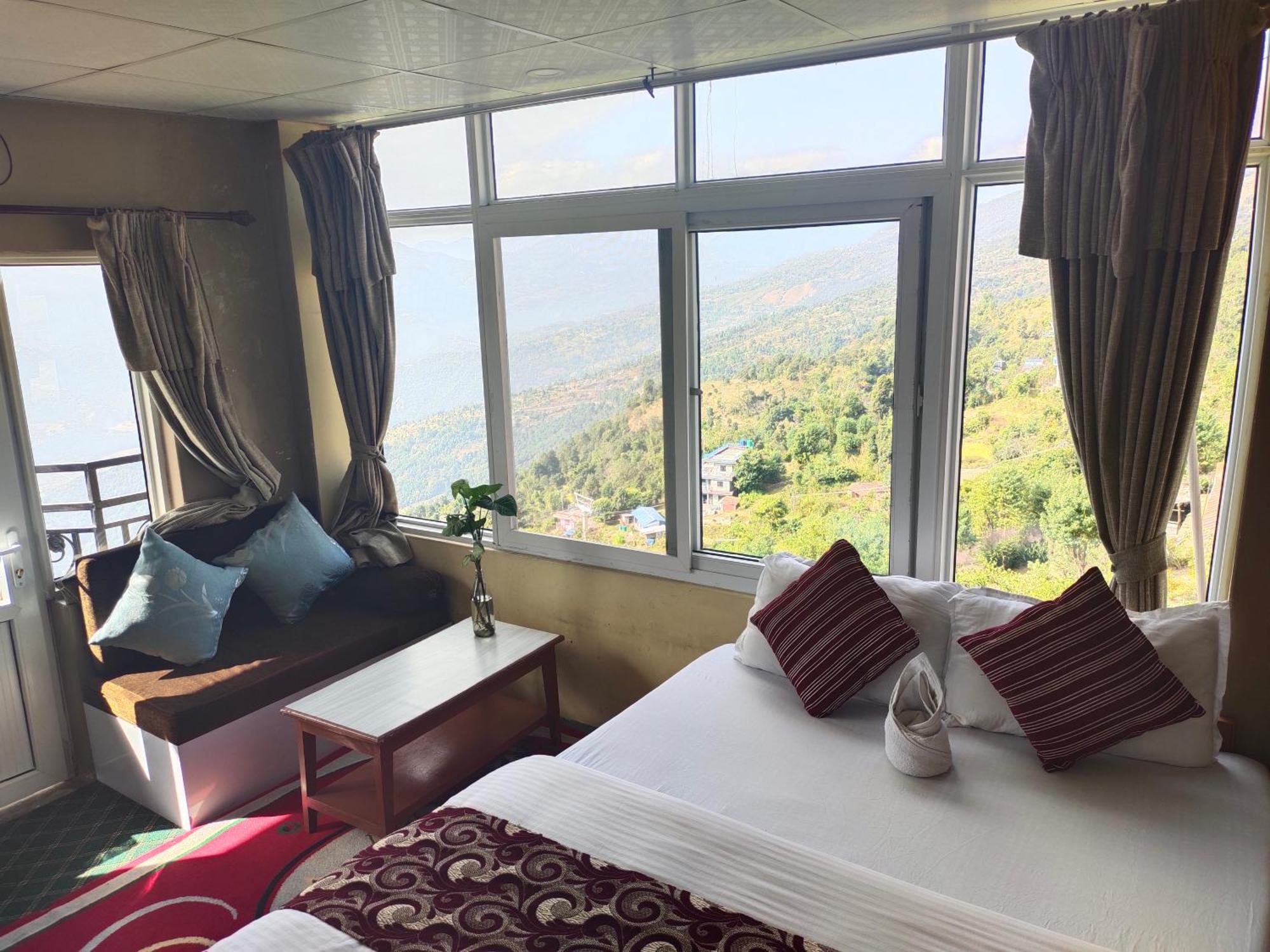 Hotel High Ground Inn Sarangkot Pokhara Habitación foto
